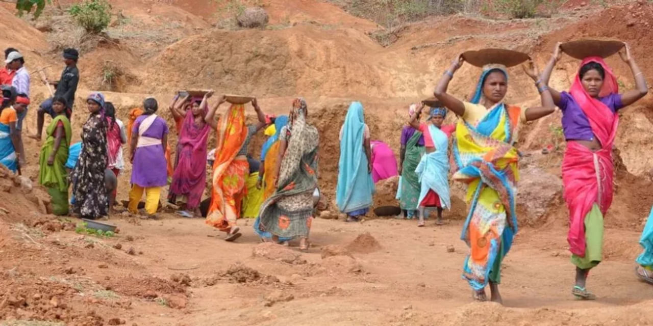 MGNREGA, MGNREGA workers, MGNREGA Wages, Election, Loksabha Election, Labours, policy news, policy news today, policy news in Gujarati, Government, Economy, Villages, Rural, wages hike, Mahatma Gandhi National Rural Employment Guarantee Scheme, Money9 Gujarati