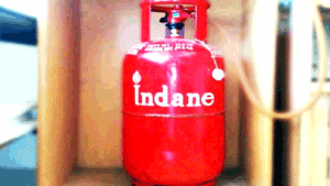 LPG सब्सिडी नहीं रुकेगी, इन 5 तरीकों से Aadhaar को गैस कनेक्शन से लिंक करें