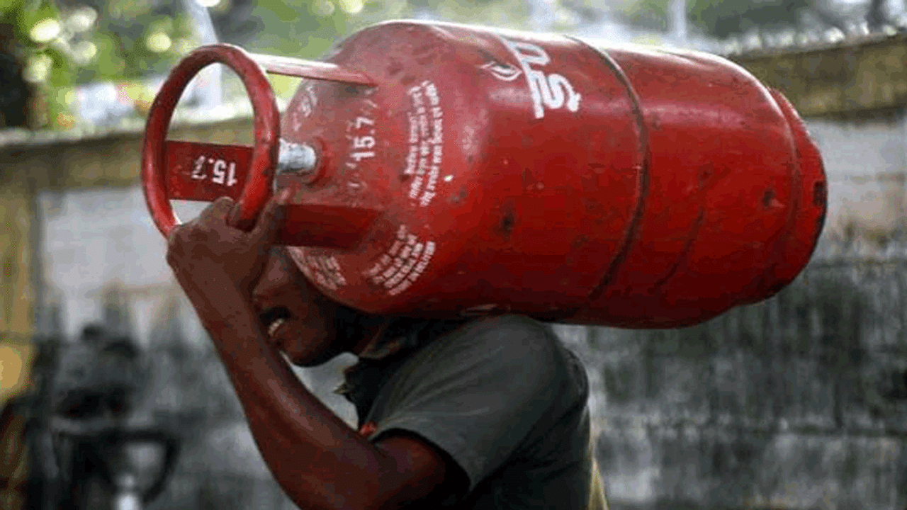 LPG, PMUY, Paytm, cooking gas, cashback offer