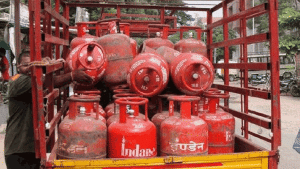 बुक करते ही घर पहुंचेगा LPG सिलेंडर, जानिए कैसे और किसे मिलेगी सर्विस