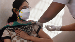 वैक्सीन का दूसरा डोज लेने में देरी तो क्या करें?