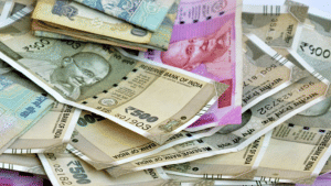 Debt Investments: घट सकती है कमाई, अब क्या करें निवेशक?