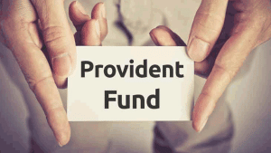 नौकरीपेशा को झटका: PF में 2.5 लाख रुपए से ज्यादा जमा पर लगेगा टैक्स