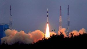 भारत ने ब्राजील के अमेजोनिया-1 और 18 अन्य उपग्रहों का श्रीहरिकोटा अंतरिक्ष केंद्र से सफल प्रक्षेपण किया