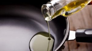 पाम ऑयल पर आयात शुल्‍क घटने पर भी खाद्य तेलों की महंगाई से नहीं मिलेगी निजात, जानिए क्‍यों