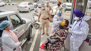 COVID19 Update: एक दिन में 40,715 नए कोरोना मामले, 32.53 लाख को लगी वैक्सीन