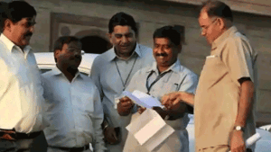 7th Pay Commission: केंद्रीय कर्मचारियों के लिए बंपर होली गिफ्ट, सरकार एडवांस में देगी 10,000 रुपए