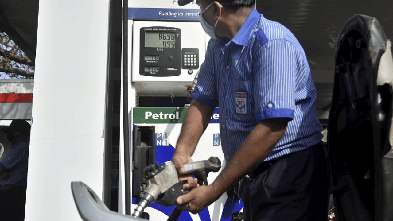 petrol, diesel, Petrol-Diesel price, Petrol-Diesel price in Delhi, VAT, oil marketing companies, indian oil, opec