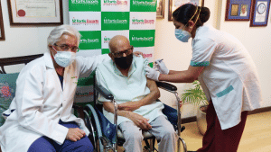 COVID-19 Vaccination: एक दिन में 30.39 लाख को लगी वैक्सीन, बुजुर्गों में वैक्सीनेश का 1 करोड़ आंकड़ा पार