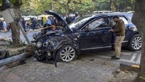 Accidental Cover: खरीदने से पहले जान लीजिए हर जरूरी बात