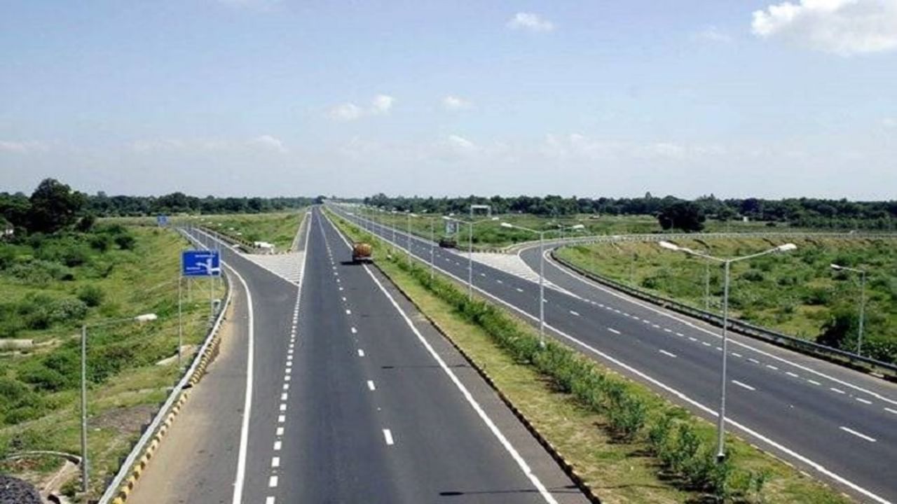 nitin gadkari, highways, expressway, road transport, travel time, travel