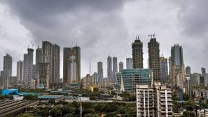 REITs और InvITs में निवेश हुआ आसान, सेबी ने निवेश की न्यूनतम रकम को घटाया