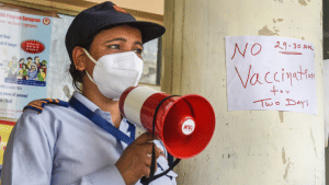 वैक्सीनेशन: होटल पैकेज कर रहे हैं बुक तो रुक जाइए, सरकार ने कर दिया ये बड़ा ऐलान