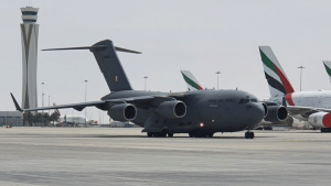 थाईलैंड से खाली ऑक्सीजन टैंकरों की खेप भारत पहुंची, सिंगापुर, दुबई से और कंटेनर आएंगे