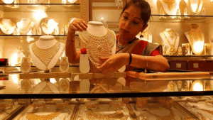 सोना खरीदने का बदल रहा है ट्रेंड, महामारी में ज्वेलर्स ने ऐसे शिफ्ट किया कारोबार