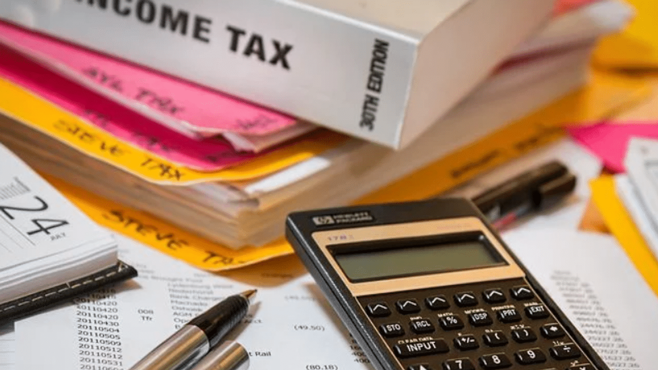 how to get income tax benefits from insurance policy