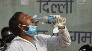 कोरोनावायरस की दूसरी लहर में दिल्ली में पहली बार नए मामले 1000 से कम