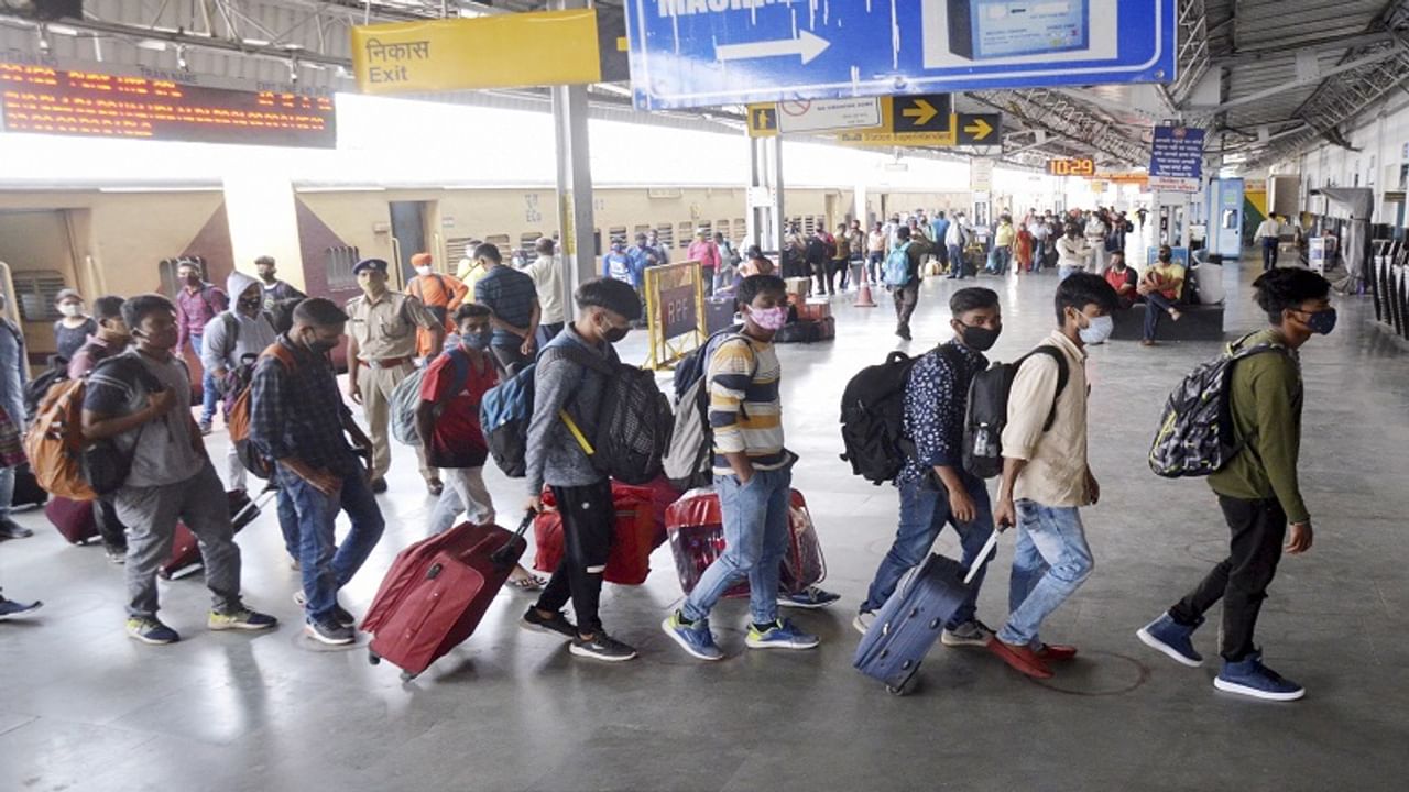 indian railway, fine, mask, covid-19, covid updates, passengers, trains