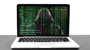 साइबर हमले से सुरक्षा प्रदान करता है Cyber Insurance, खरीदते वक्त इन बातों का रखें ध्यान