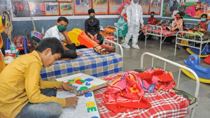 बच्चों में कोविड के लक्षण कम, सरकार हर खतरे के लिए कर रही है तैयारी: नीति आयोग