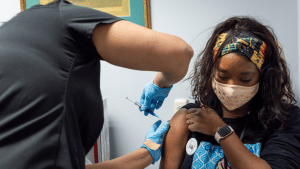 नोवावैक्स की कोरोना वैक्सीन की कारगर क्षमता 90% के पार, तीसरे चरण के ट्रायल का डेटा जारी