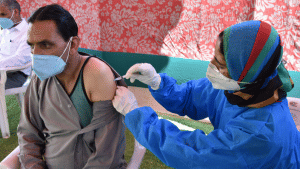 कोविड-19: एक दिन में 60,471 नए मरीज, एक्टिव मामले 3% के करीब