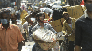 कैसे मिलेगी कोविड-19 पर जीत, दिल्ली में 20 दिन में 35,000 लोगों का चालान किया गया