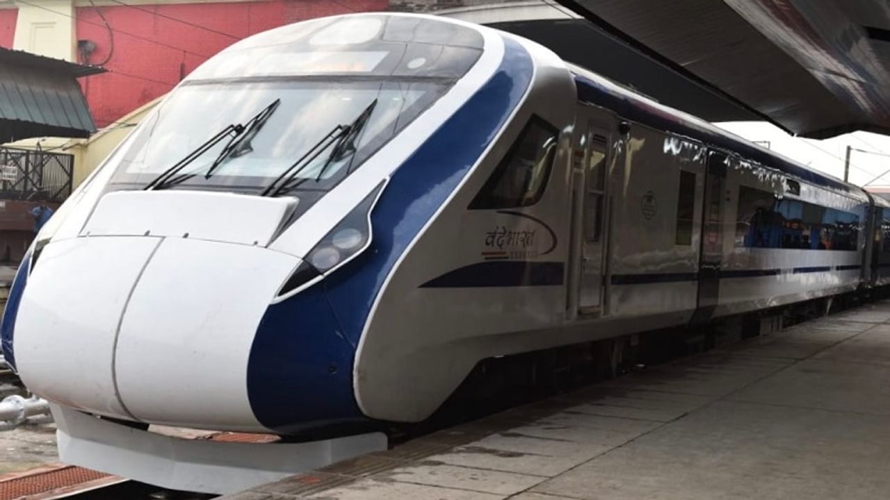 वंदे भारत ट्रेन में सफर होगा और मजेदार, आधुनिक सुविधाओं से लैस नई ट्रेन जल्‍द पटरी पर दौड़ेगी