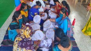 Samarth Yojana: कौशल की कमी को दूर करने के लिए वस्त्र उद्योग के 1,565 कारीगरों को दिया गया प्रशिक्षण