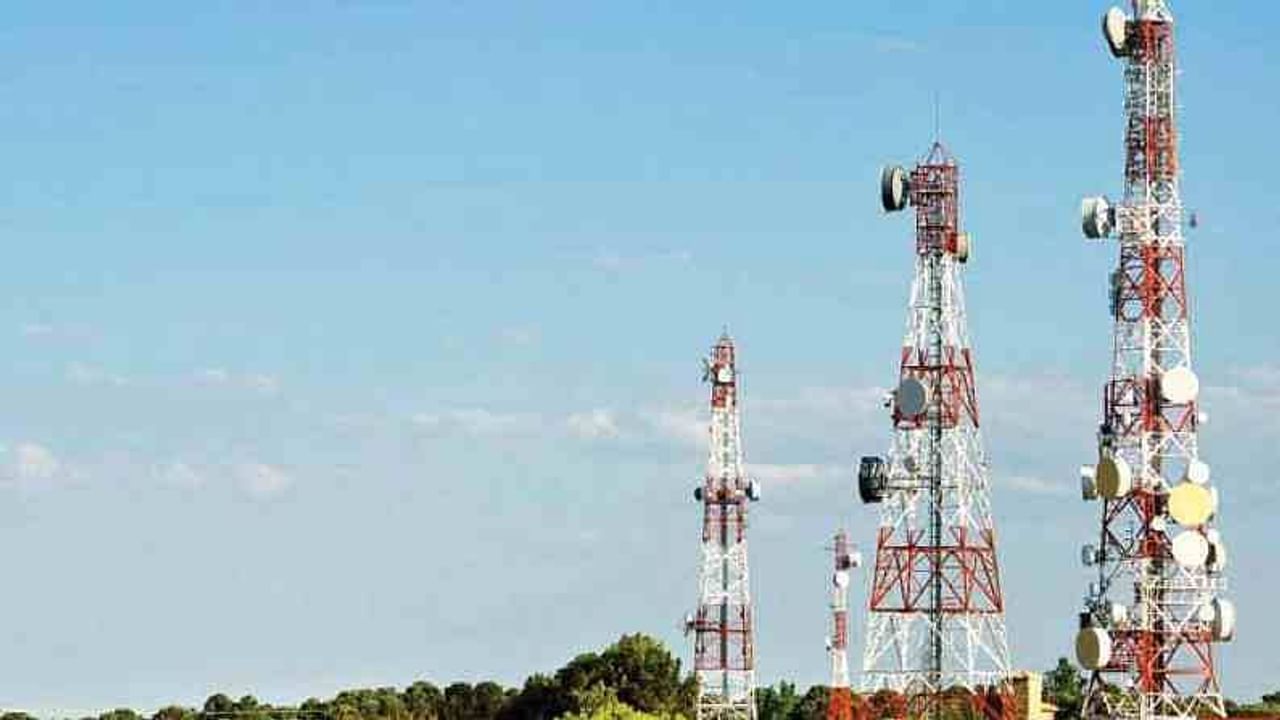 Indus Towers hits 52-week high; jumps 21% in four days