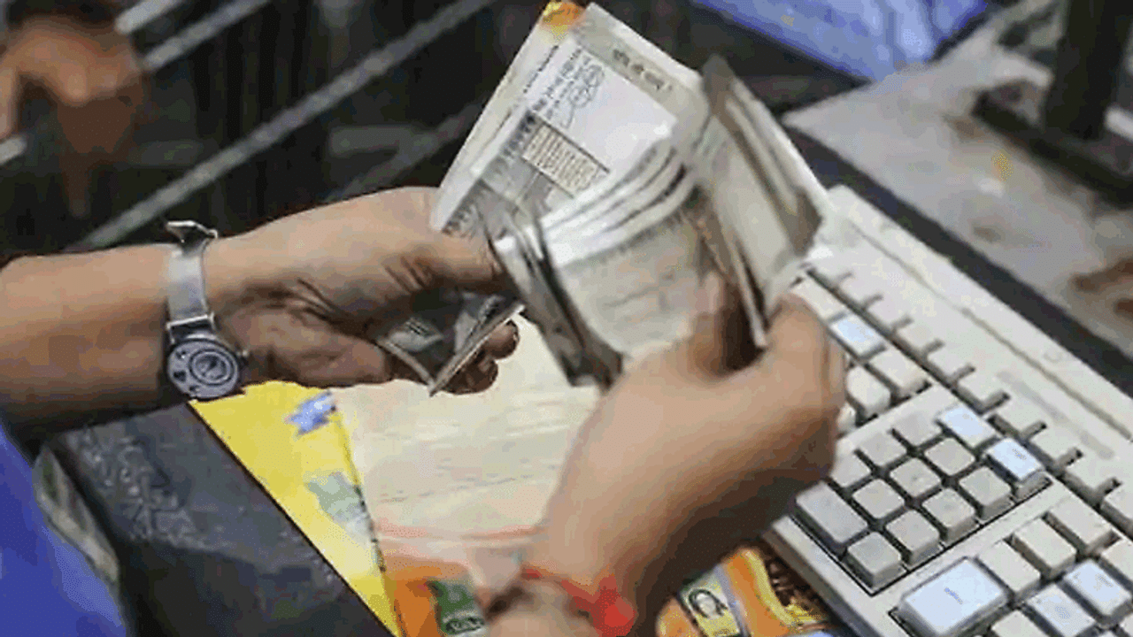 Post office's PPF scheme will provide Rs 26 lakh on depositing Rs 33 per day