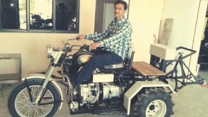 दसवीं पास इस शख्स के बनाए तिपहिया ट्रैक्टर ने किसानों का खर्च कर दिया आधा, बढ़ गई किसानों की कमाई