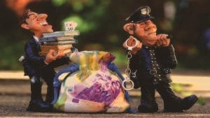 भारत में टैक्स चोरी करने पर जानिए कौन-कौन सी पेनल्टी लगाई जाती हैं?