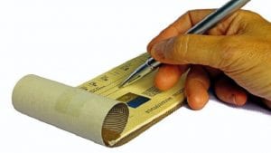 क्या आपको पता है कितने तरह के होते हैं चेक? यहां है आपके काम की पूरी जानकारी