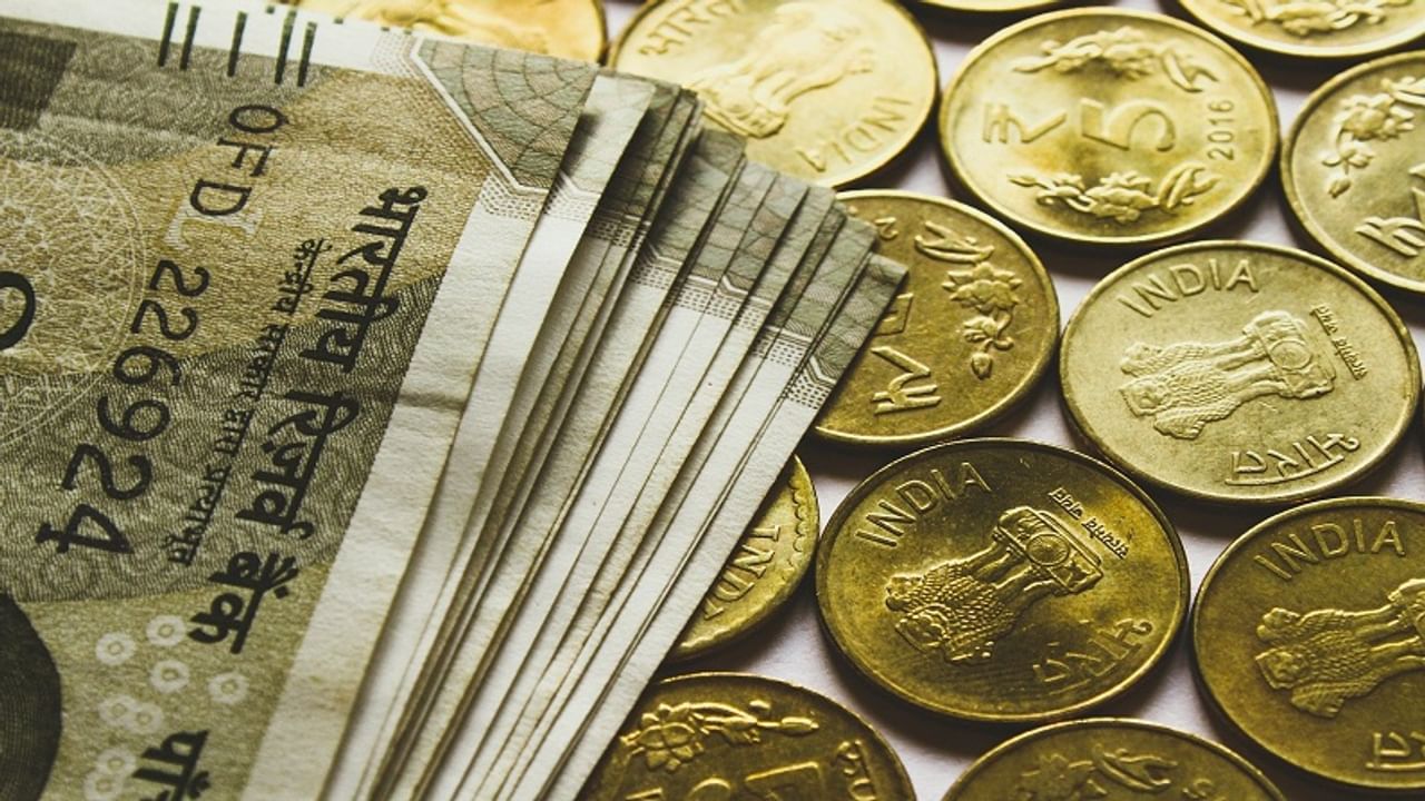 rupee rebounded 13 paise against dollar to close at 73.61