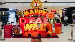 महंगाई के बावजूद खरीदारी है चरम पर, क्यों हैं बाजारों में ग्राहको की भीड़?