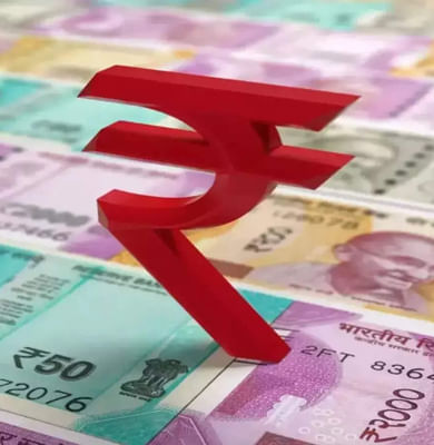 Rupee में आई ऐतिहासिक गिरावट की वजह क्या है?