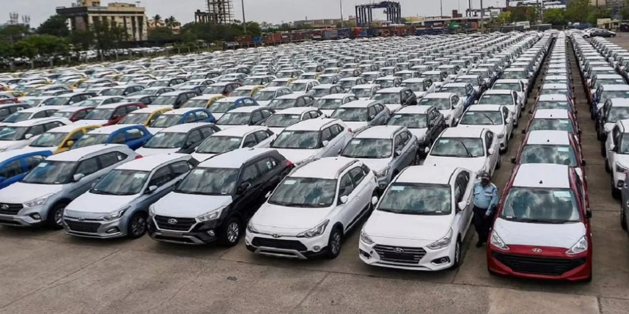 2023 में बिकीं सवा 2 करोड़ से ज्यादा गाड़ियां, लेकिन कार बिक्री रही कम