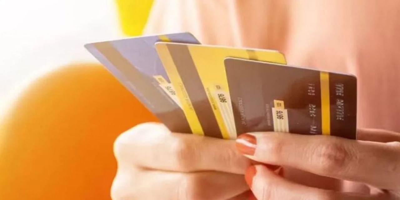 क्रेडिट कार्ड के बिल में भारी पड़ेगी ये गलती?