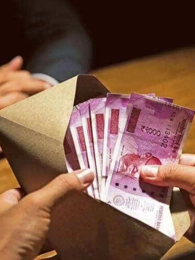 बैंकिंग सिस्टम में कितने लौटे 2,000 रुपये के नोट?