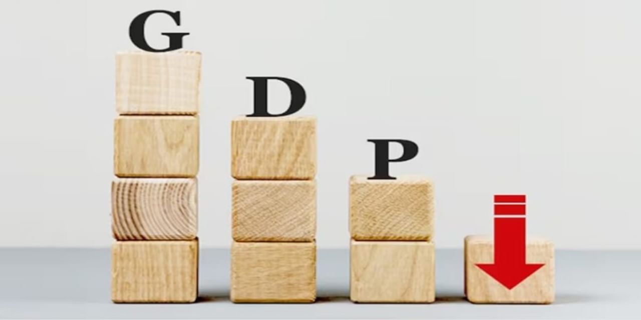 ब्रिटेन की जीडीपी ग्रोथ रेट जुलाई में 0.5 फीसद घटी