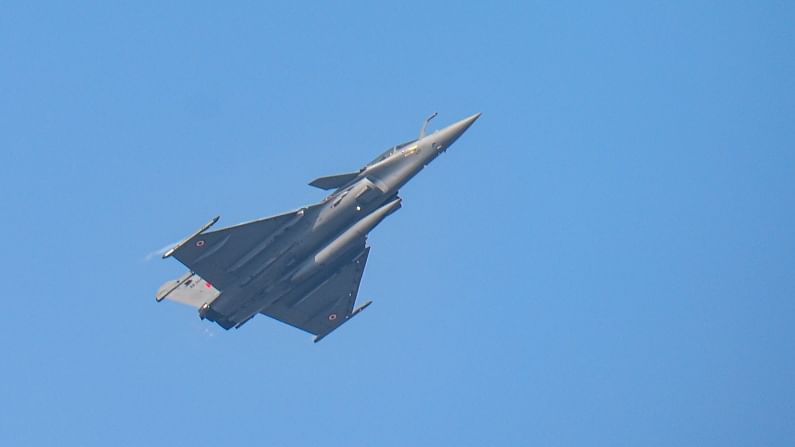 Rafale aircraft makes Republic Day flypast debut