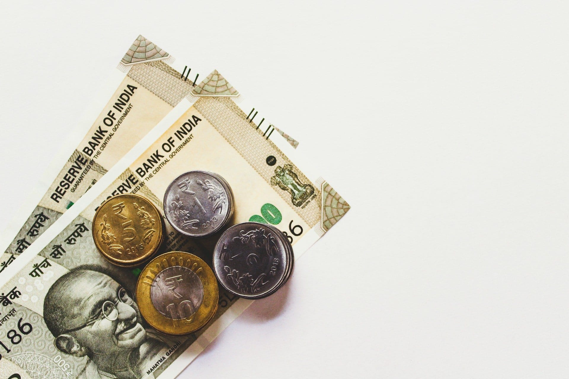 Household financial savings moderated to 8.2% of GDP in Q3FY21: RBI