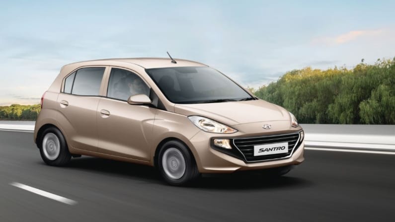 Hyundai Santro:The car comes with a 1086cc engine. Santro has a mileage of 20.3 kmpl to 30.48 km/kg. It’s a 5 seater and has a length of 3610 mm, a width of 1645 mm, and a wheelbase of 2400 mm. It is priced at 4.67 lakh (ex-showroom, Delhi).