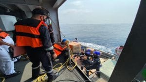 Covid-19 crisis: Armed forces transport oxygen cylinders, test kits across India