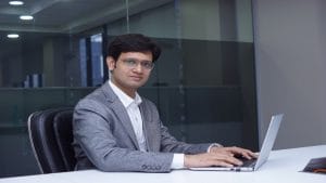 Financial market education industry in India is fragmented: Vineet Patawari, CEO, Elearnmarkets