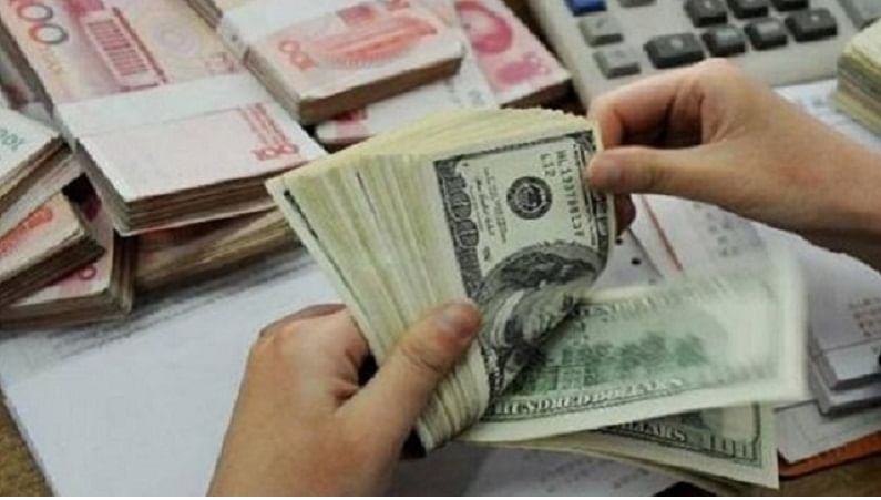 विदेशी मुद्रा भंडार तीन अरब डॉलर घटकर 699.74 अरब डॉलर पर