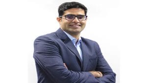 Daunted by income fluctuations? Learn smart investment