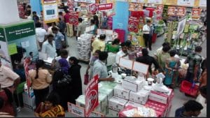 Import duty cut on palm oil to have limited effect on retail inflation: Companies