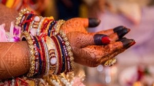 LIC Kanyadan Policy: This scheme will help you tide over daughter's marriage expenses